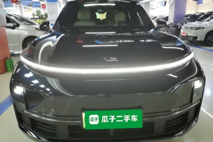 Li Auto L8 2024 — 2