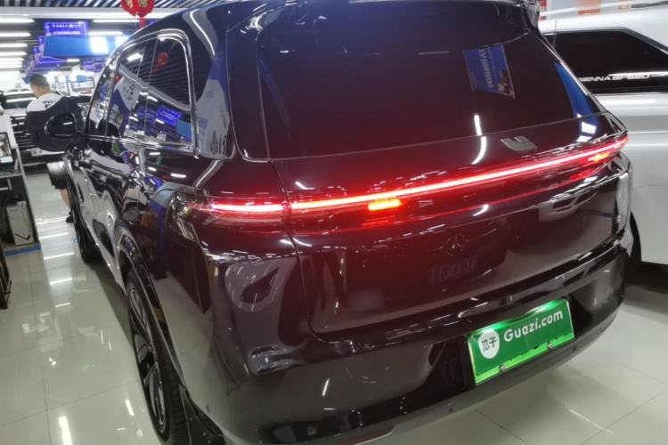 Li Auto L8 2024 — 4