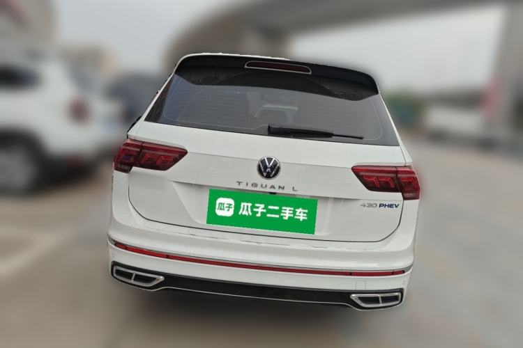 Volkswagen Tiguan L 2023 — фото 3