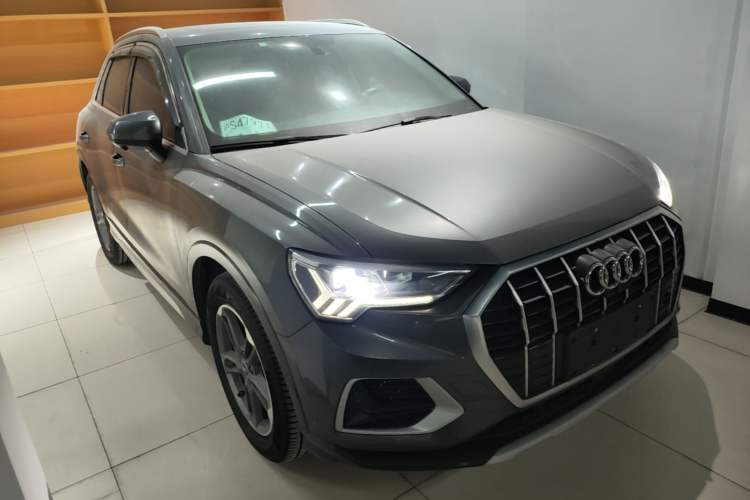 Audi Q3 2021 — 3