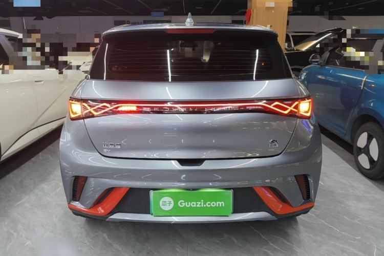 BYD Dolphin 2021 — 5