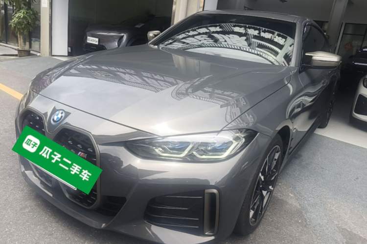 BMW i4 2022 — фото 1