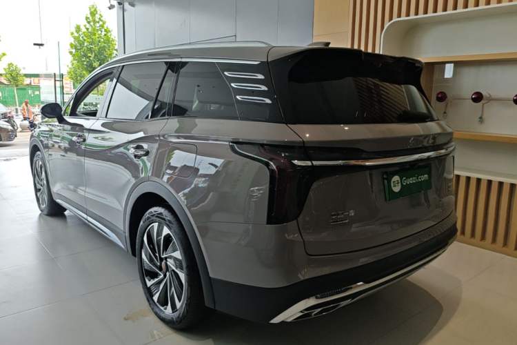 Hongqi HS7 PHEV 2024 — 4