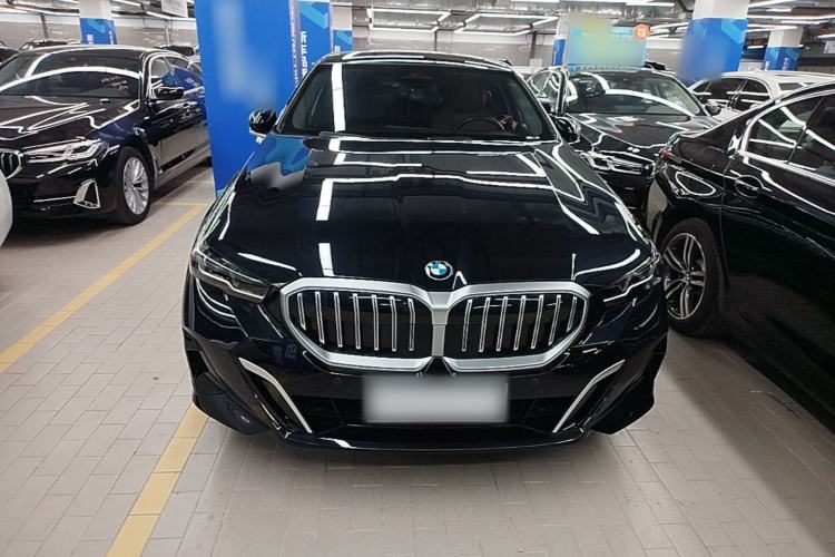 BMW 525Li 2024 — 2