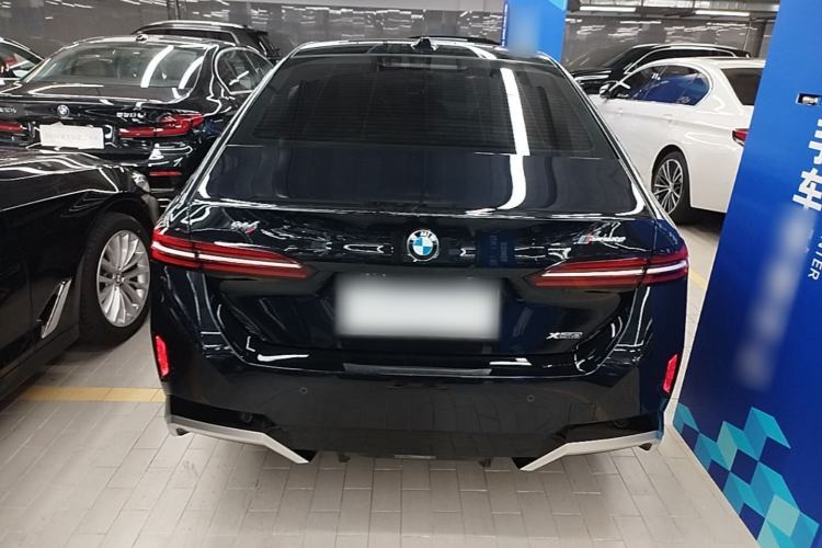 BMW 525Li 2024 — 5