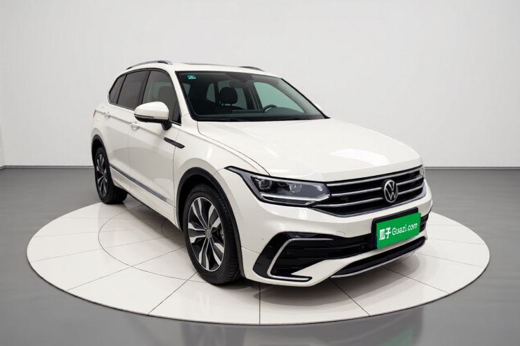Volkswagen Tiguan L 2022 — 3