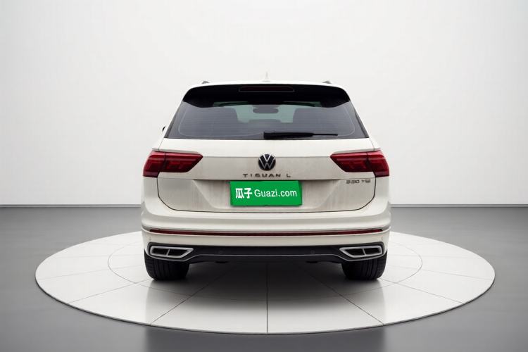 Volkswagen Tiguan L 2022 — 5