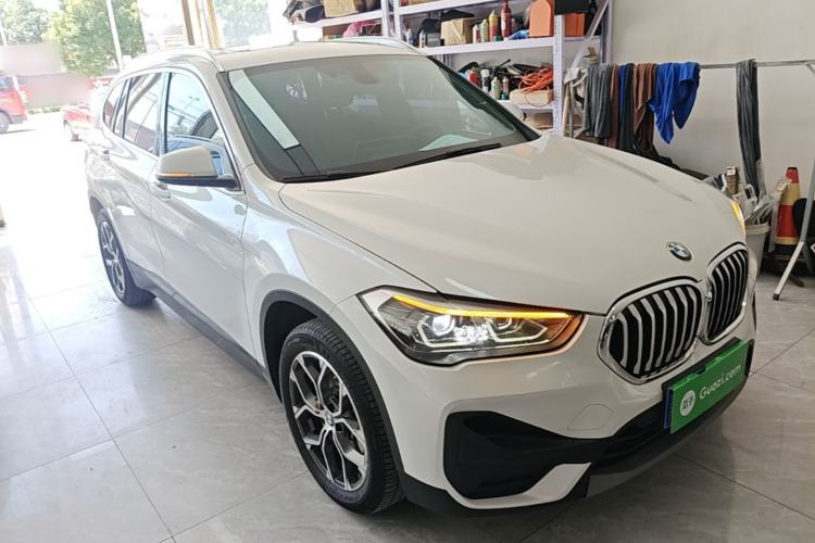 BMW X1 2022 — фото 3