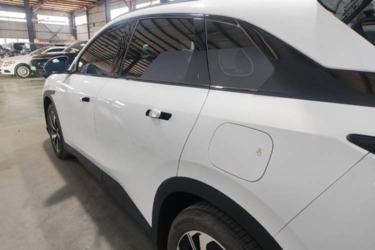 BAIC Alpha T5 2024 — 4