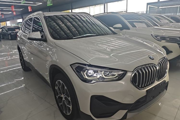BMW X1 2022 — фото 3