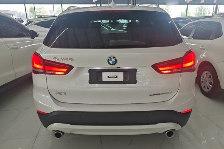 BMW X1 2022 — фото 5