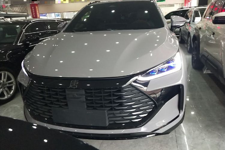 BYD Tang 2025 — 2