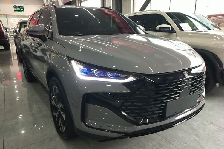 BYD Tang 2025 — 3