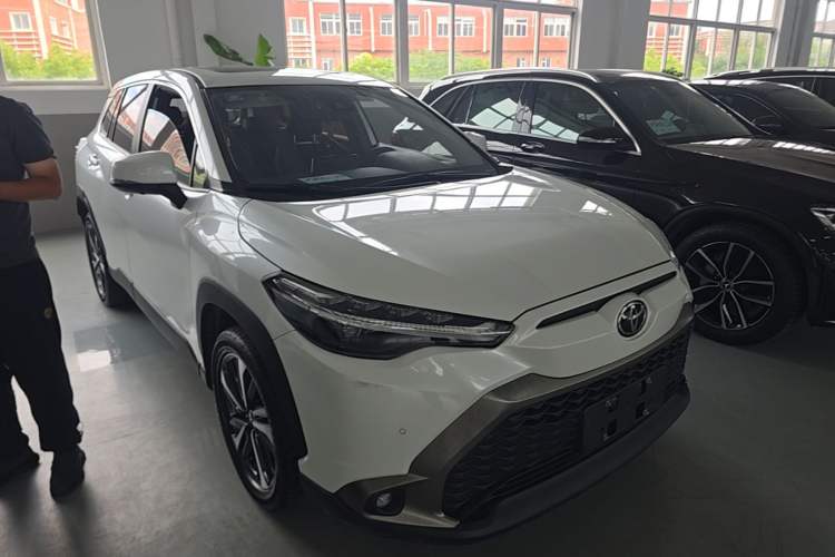 Toyota Corolla Cross 2022 — 3