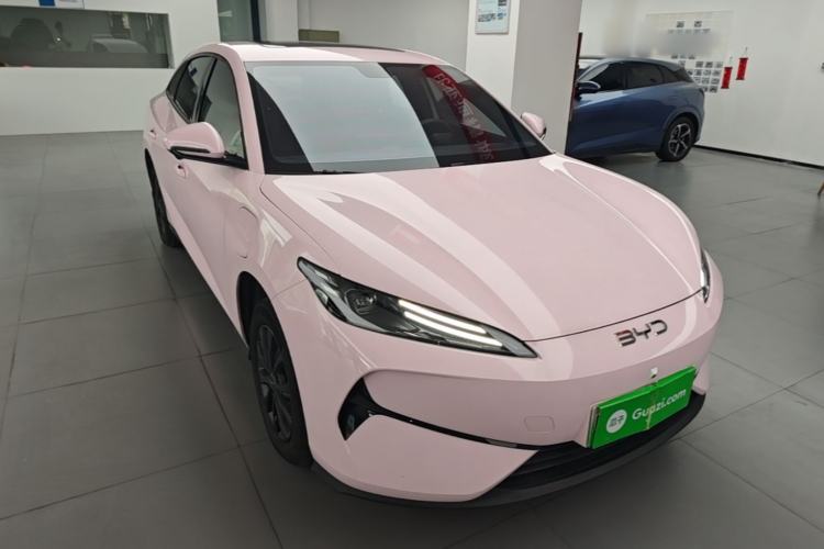 BYD e7 2025 — 3