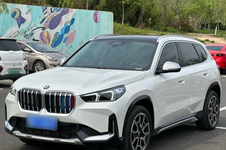 BMW X1 2023 — фото 1