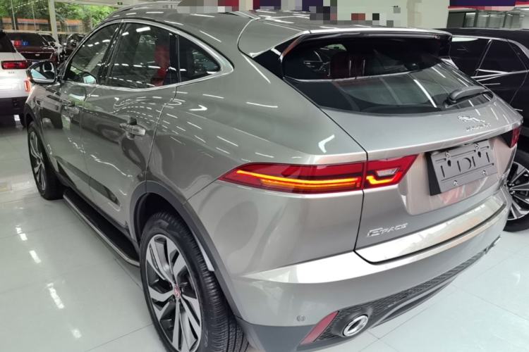 Jaguar e pace 2024 — фото 4