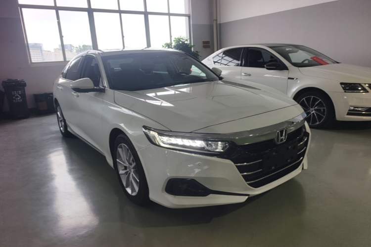 Honda Accord 2022 — фото 3