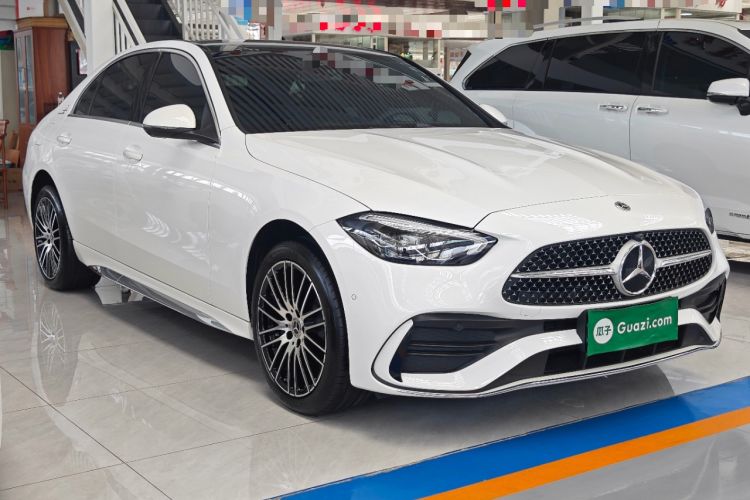 Mercedes-Benz C 260 L 2025 — 3