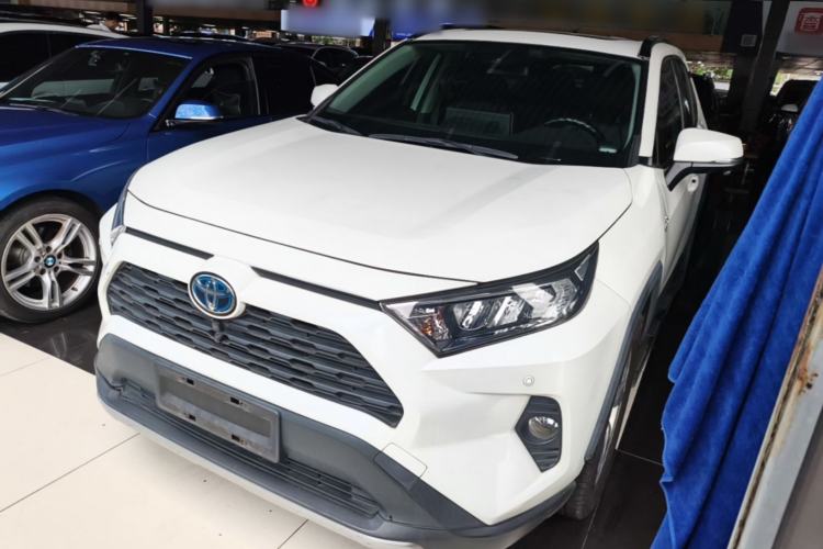 Toyota rav4 2020 — фото 1