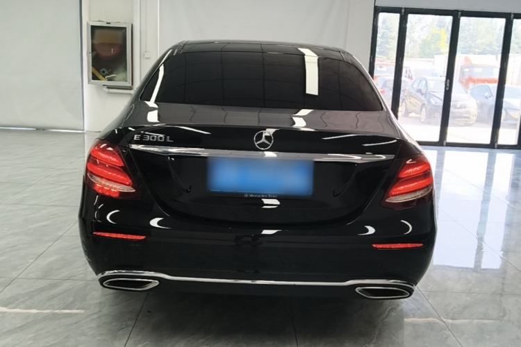Mercedes-Benz E 300 L 2020 — 5