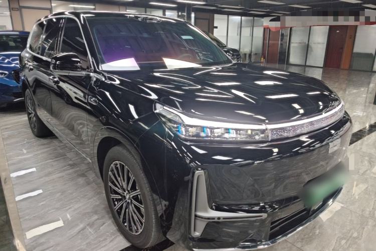 Geely Galaxy M9 2025 — 3