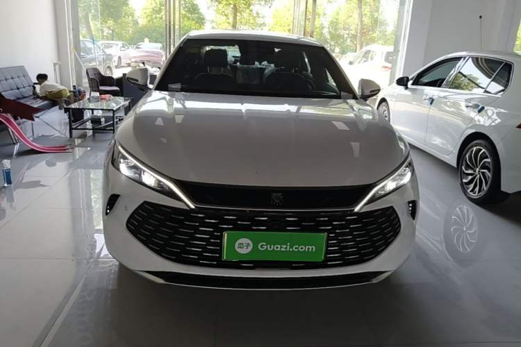 BYD Qin L 2026 — 2