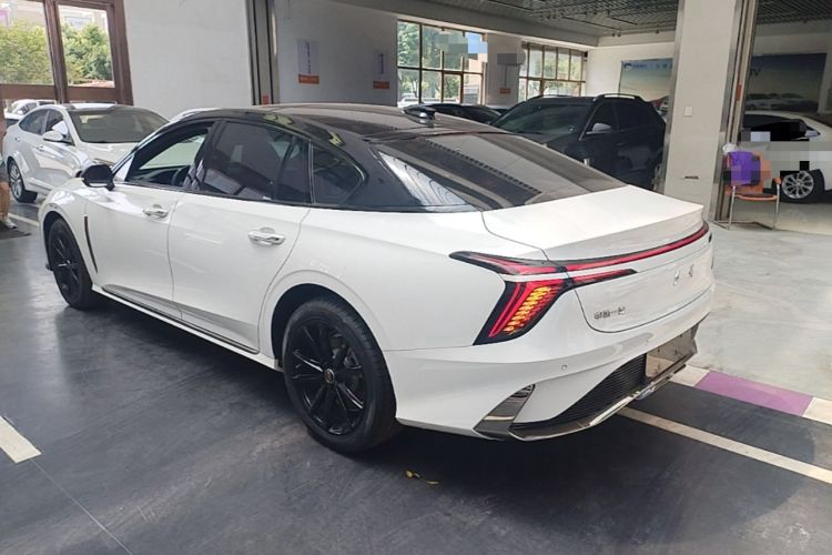 Hongqi H6 2024 — 4