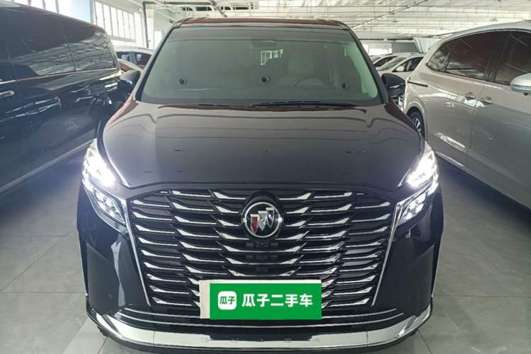 Buick GL8 2023 — 2