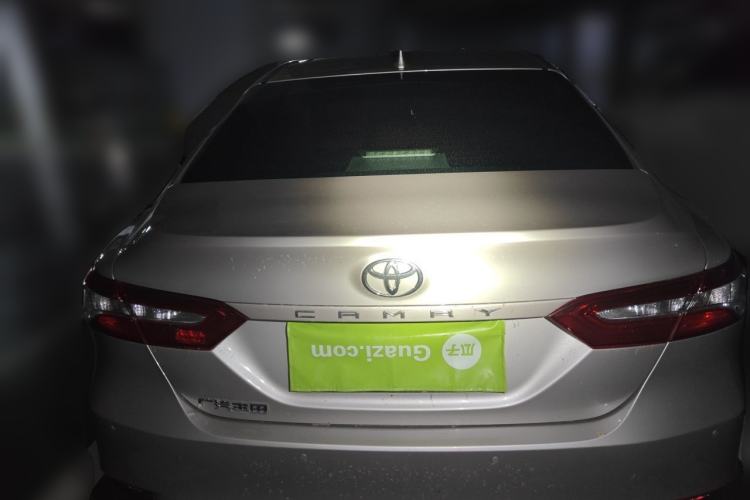 Toyota Camry 2023 — 3