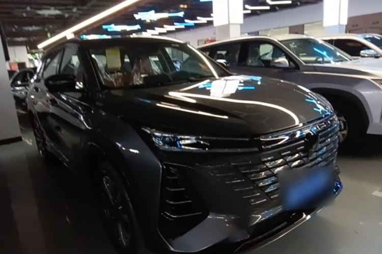 ChangAn CS75 PLUS 2026 — 3