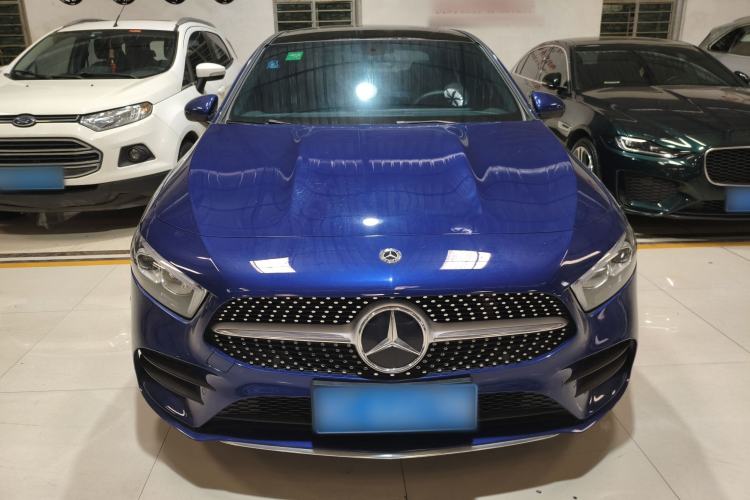 Mercedes-Benz A 200 L 2020 — фото 2
