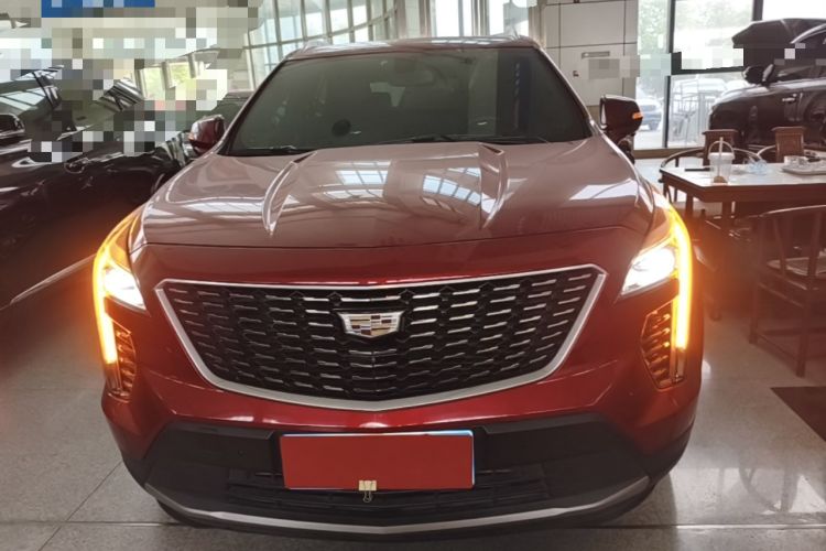 Cadillac XT4 2021 — фото 2