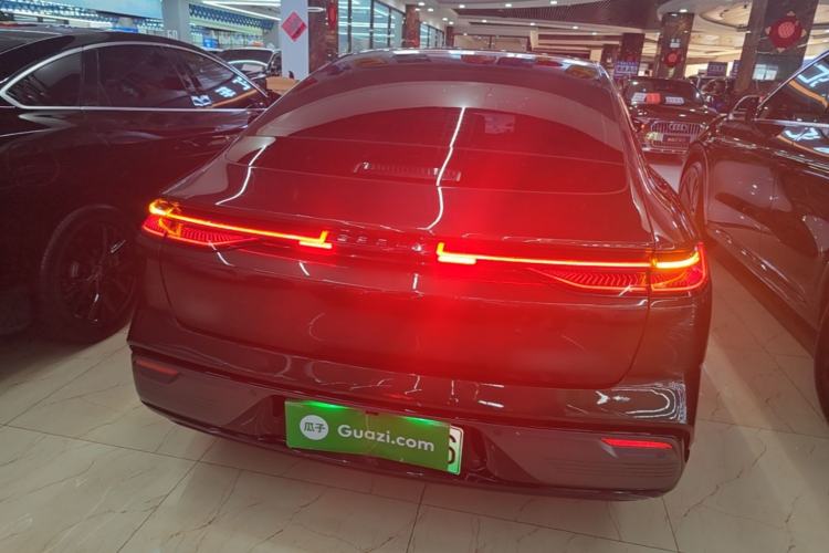 Geely Galaxy 8 2025 — 5