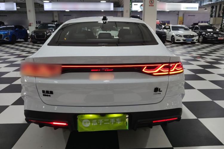 BYD Qin L 2025 — 5