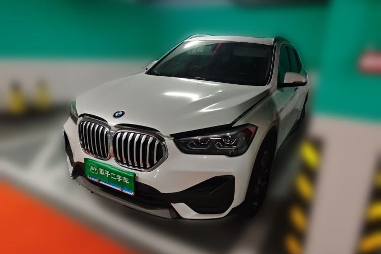 BMW X1 2021 — фото 1