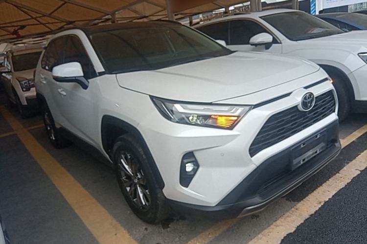 Toyota RAV4 2023 — 3