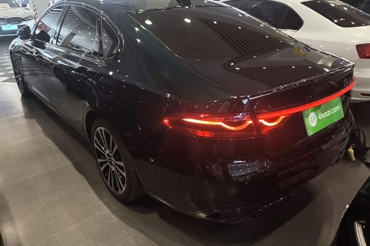 Jaguar XFL 2025 — 4