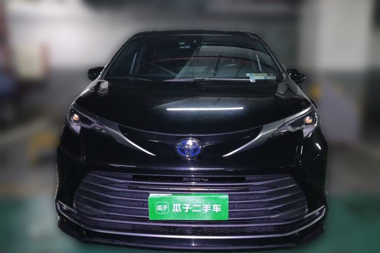 Toyota Sienna 2021 — 2