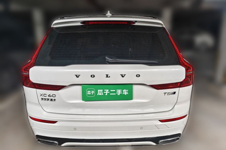 Volvo XC60 2020 — 5