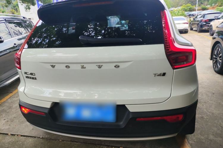Volvo XC40 2022 — 5
