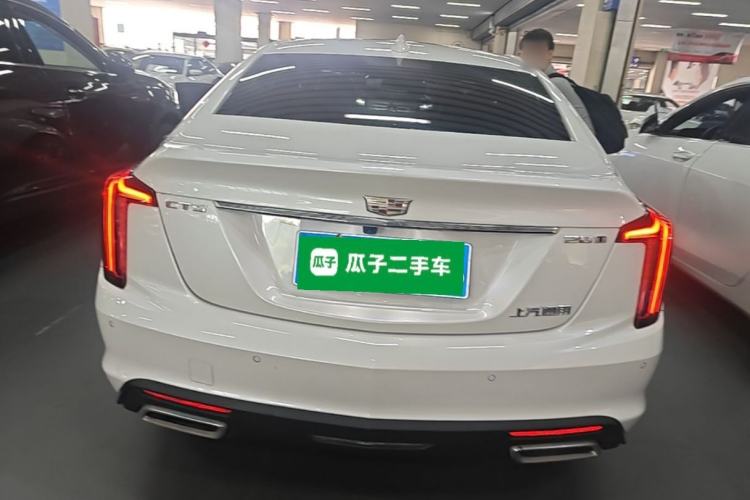 Cadillac CT5 2023 — 5