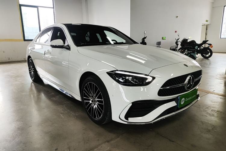 Mercedes-Benz C 260 L 2023 — фото 3