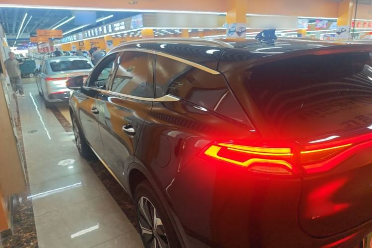 BYD Tang 2022 — 4