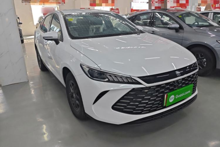 BYD Qin Plus 2025 — фото 3