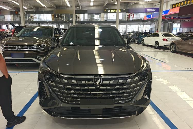 ChangAn UNI-Z 2024 — 2