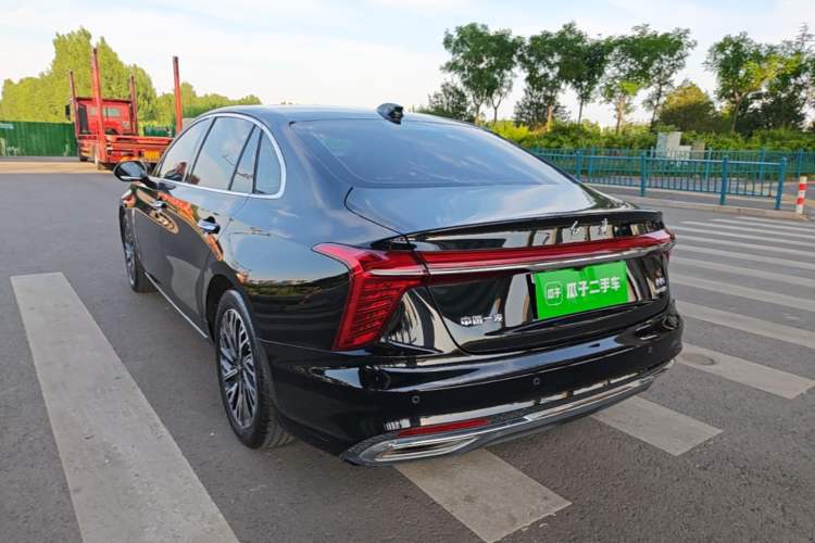 Hongqi H5 2025 — 4