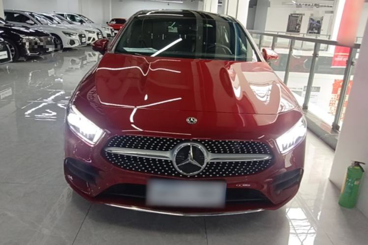 Mercedes-Benz A 200 L 2020 — фото 2