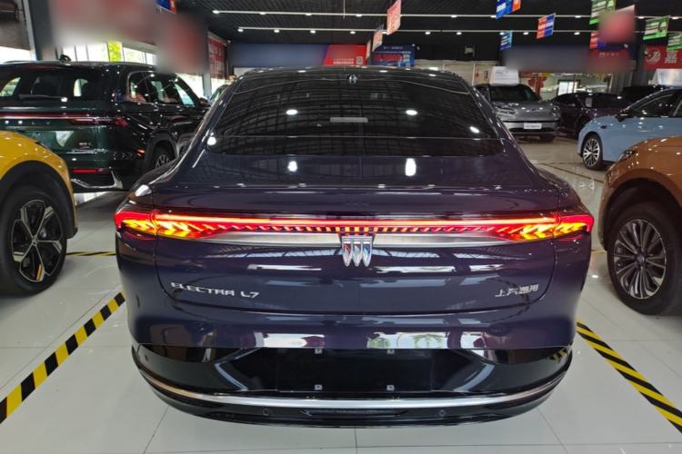 Buick L7 2025 — 5