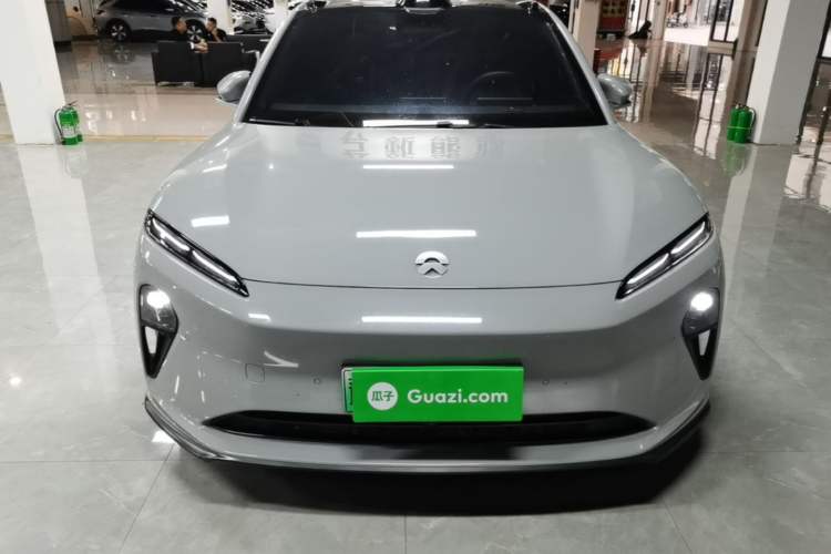 NIO ET5T 2024 — 2